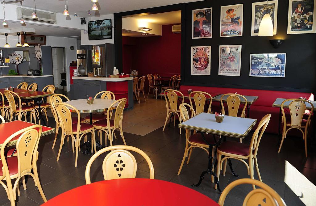 Ibis Lyon Est Hotel 3*