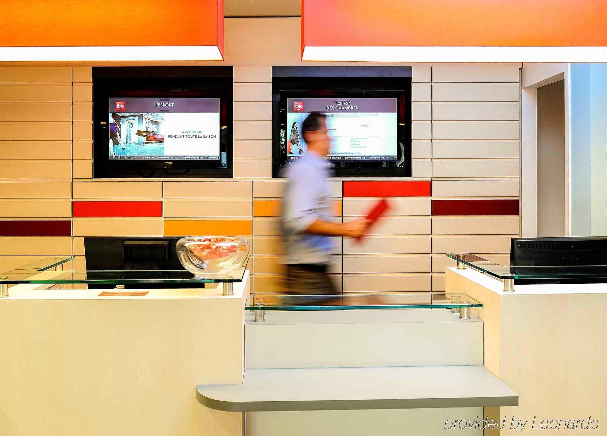 Ibis Lyon Est Hotel 3*